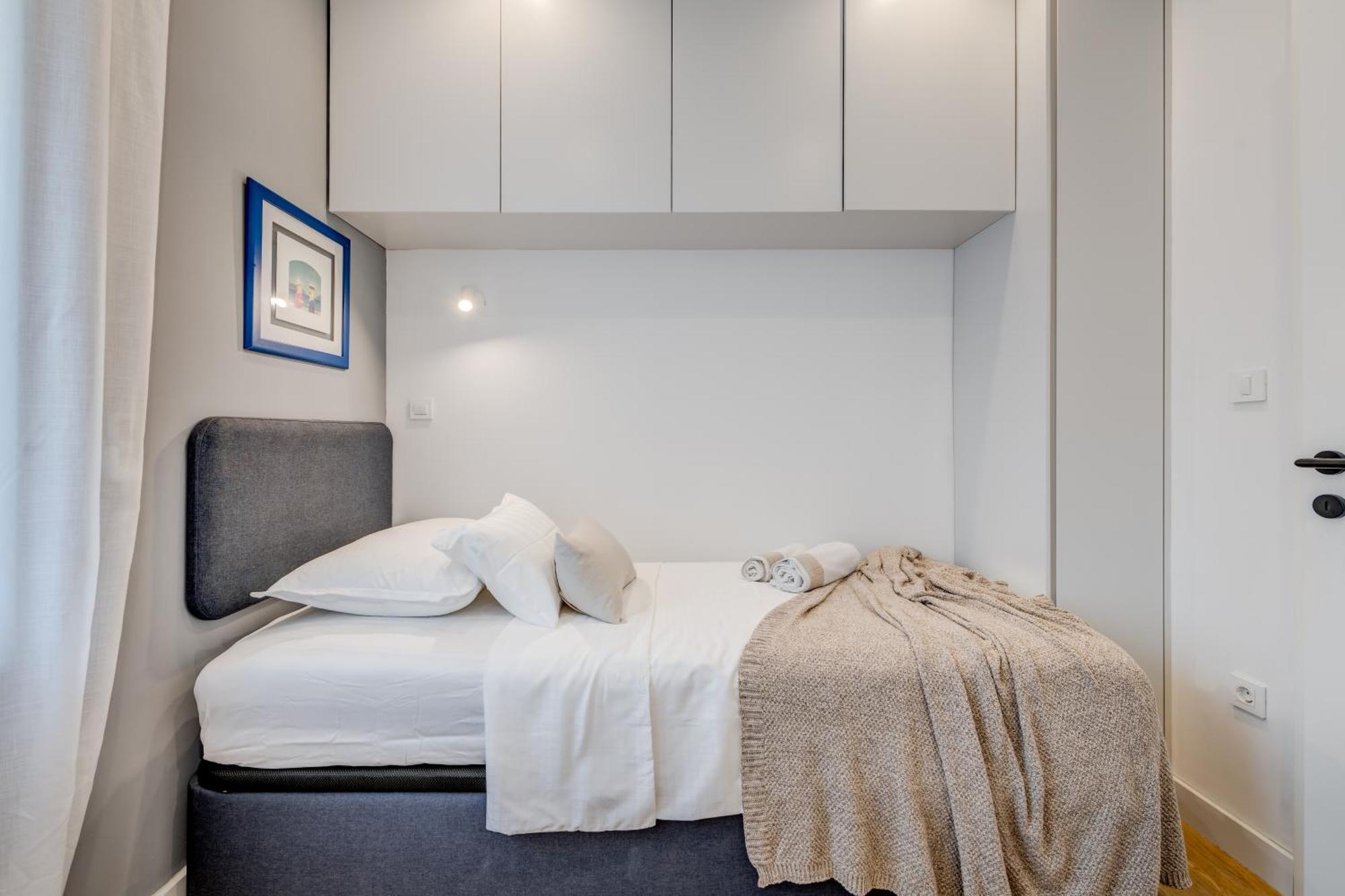 Top Location! Spacious Lux Apartment -5 Min From Beach & Centre Split Exteriör bild