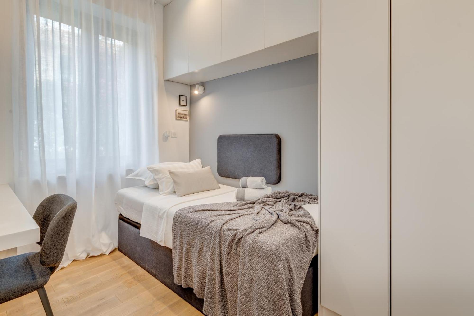 Top Location! Spacious Lux Apartment -5 Min From Beach & Centre Split Exteriör bild