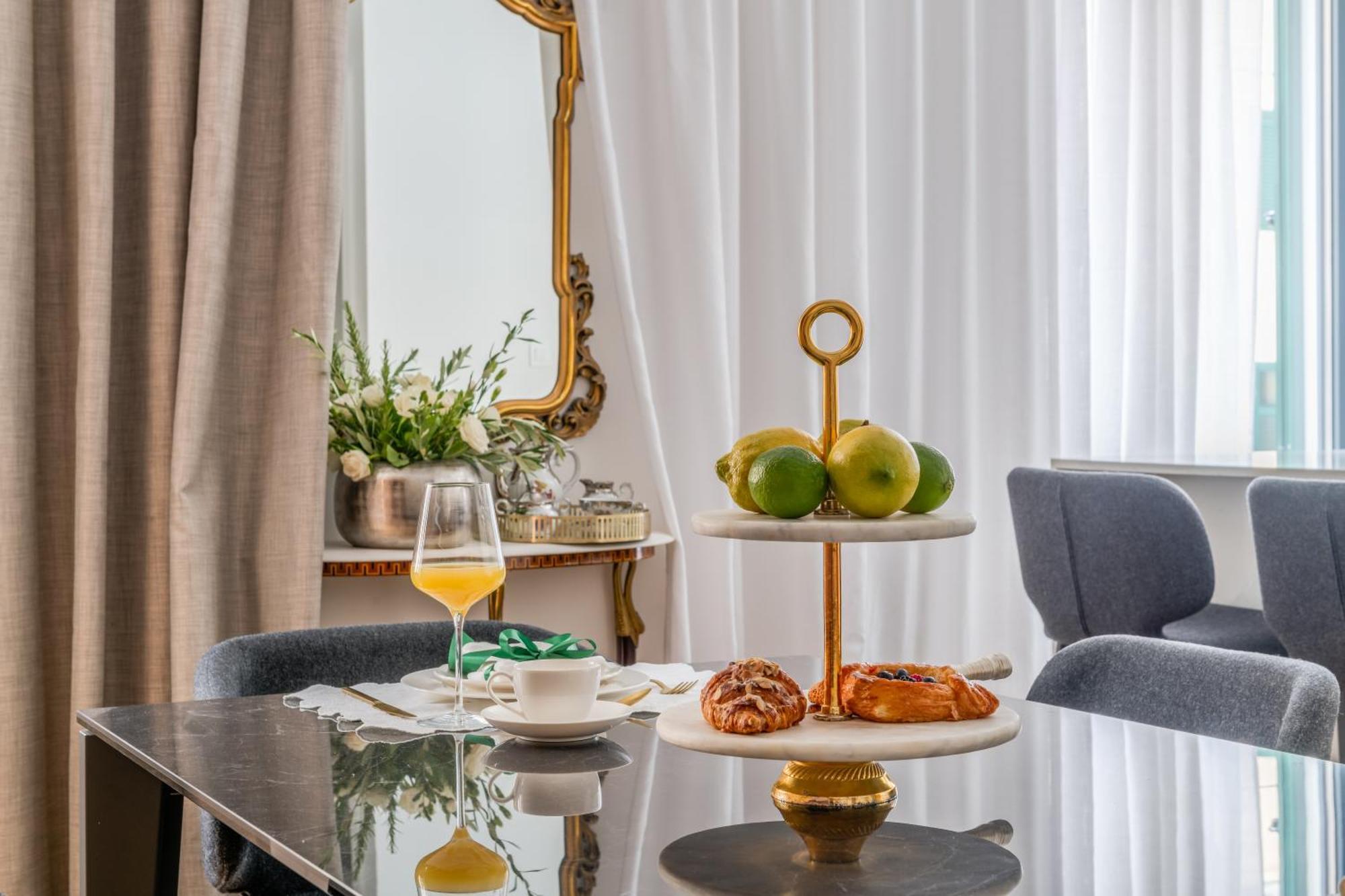 Top Location! Spacious Lux Apartment -5 Min From Beach & Centre Split Exteriör bild